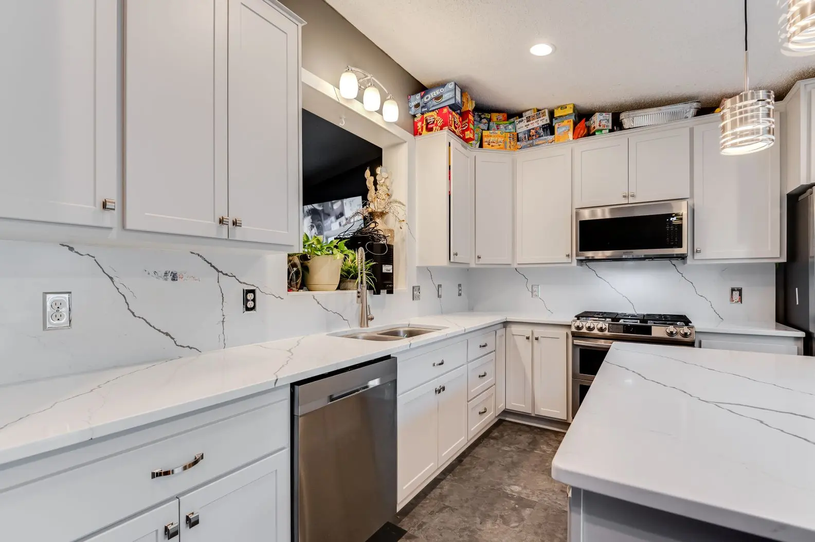 Traditional kitchen remodel with wood cabinets and stainless appliances