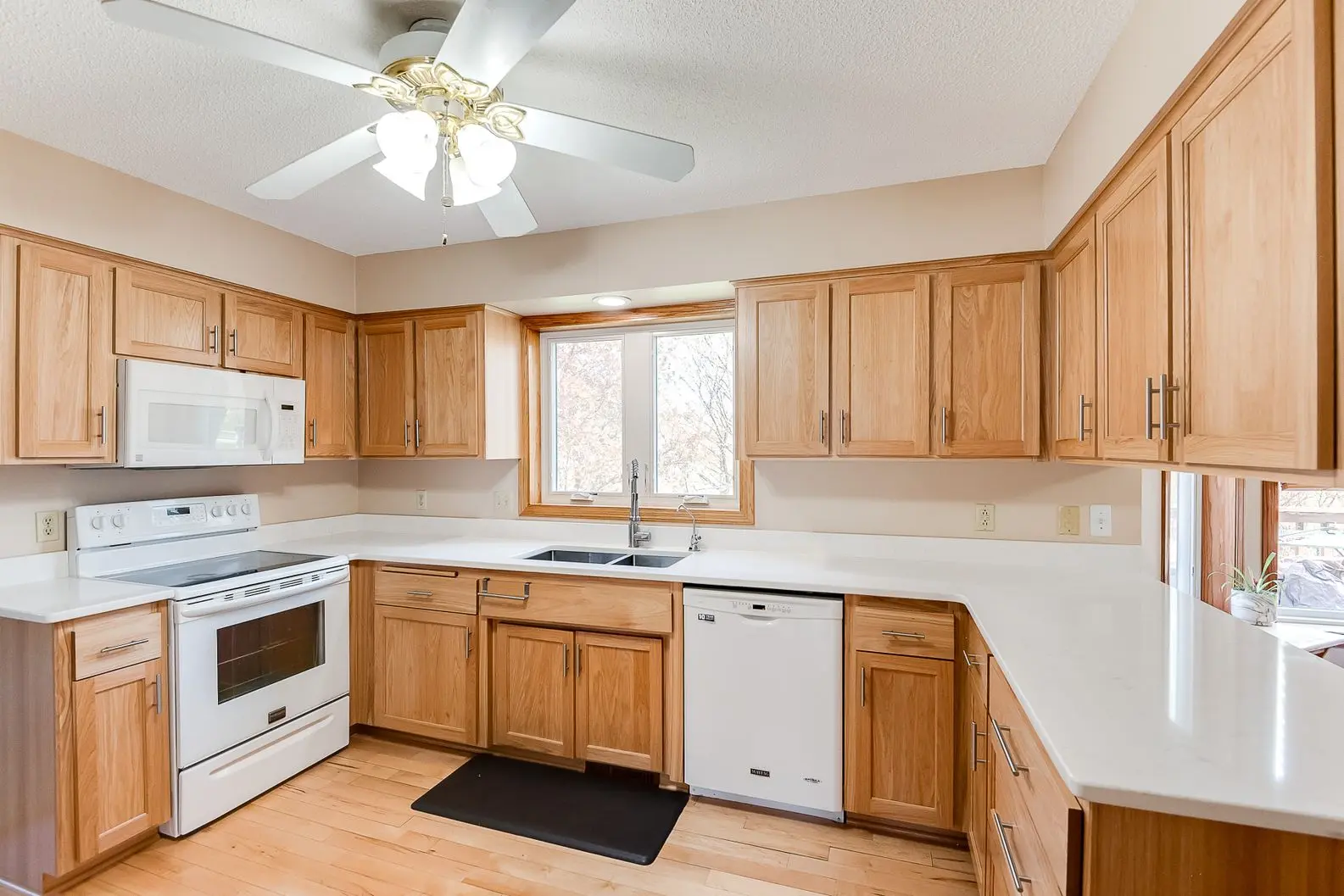 4194-Countryside-Dr-After-003